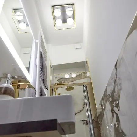 Luxury Margo דירה מולה די בארי